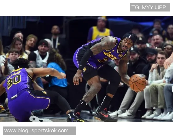 詹姆斯盛赞马克西热爱比赛称过去夏天共同训练收获颇丰